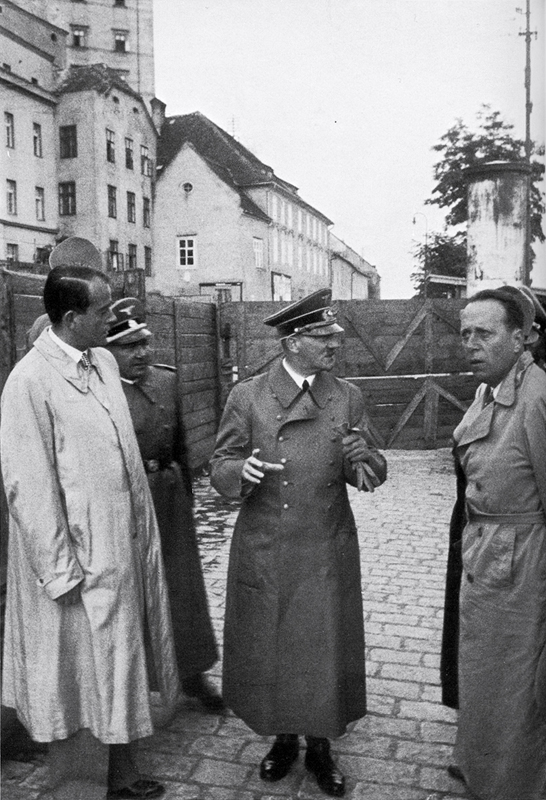 Hitler in Linz with Speer and Giesler
